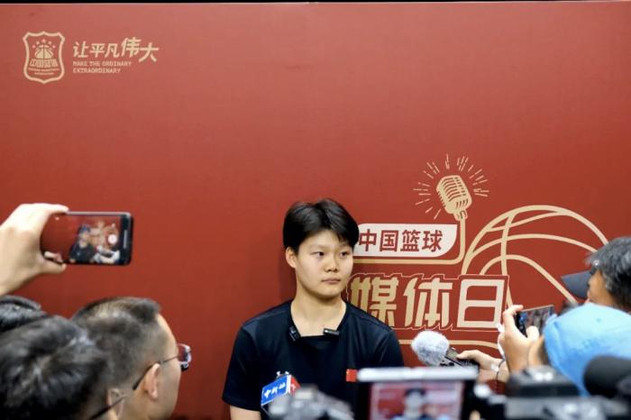 中国三人女篮冲击巴黎奥运:三步走路线解析—