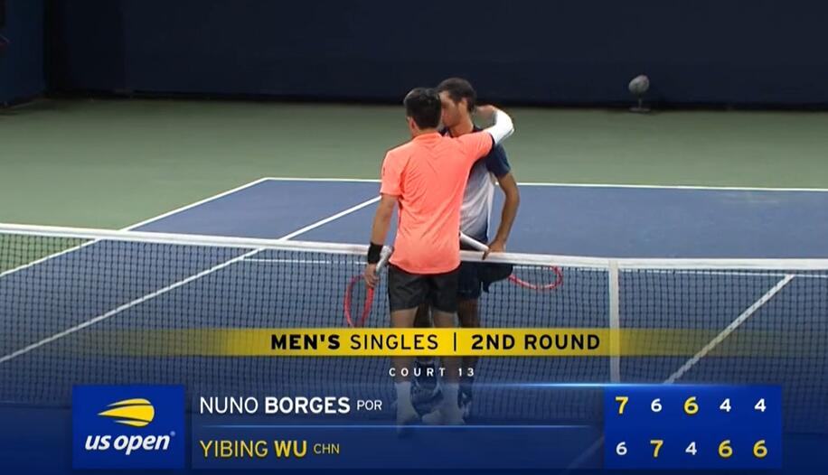 吴易昺鏖战三小时险胜博杰斯晋级美网32强