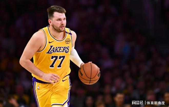 NBA湖人掘金关键误判引发赛后争议