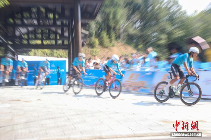 成都DYC洲际队力压群雄摘得环鄱赛铜鼓赛段桂冠