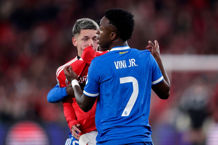 本菲卡小将否认种族歧视指控 欧足联禁赛引争议