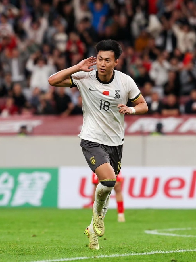 杜月徵中超首秀破门助重庆铜梁龙逆转