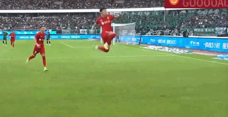 杜月徵中超首秀破门助重庆铜梁龙逆转