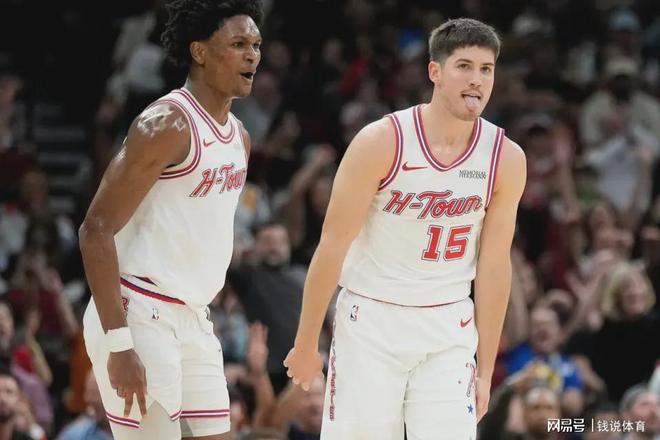 火箭总经理斯通谈季后赛前景：火湖大战前对乌