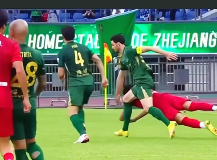 中超第6轮：重庆铜梁龙力克深圳新鹏程，青岛德